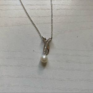 Vantel Pearl Necklace